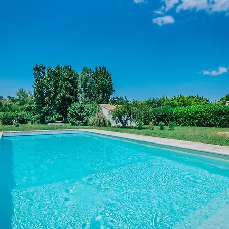 Mazet Au Calme -piscine Privee-grand Jardin Arbore Saint-Quentin-la-Poterie