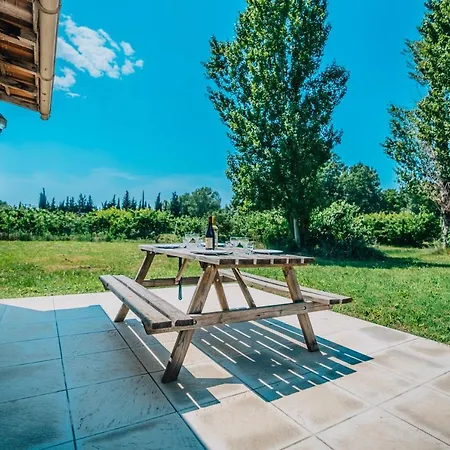 Mazet Au Calme -piscine Privee-grand Jardin Arbore Holiday home Saint-Quentin-la-Poterie